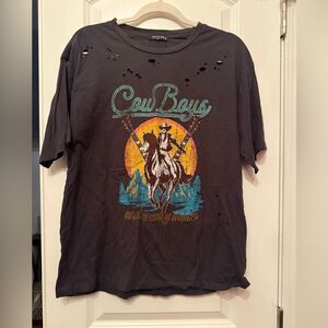 Boutique Distressed Cowboy Top Sz Medium